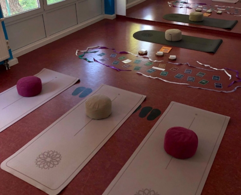 Yoga im im Kinder- und Jugendhaus "Sunshine"